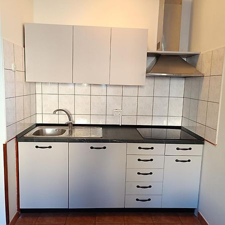 Family Apartments Suzi โรวีน ภายนอก รูปภาพ