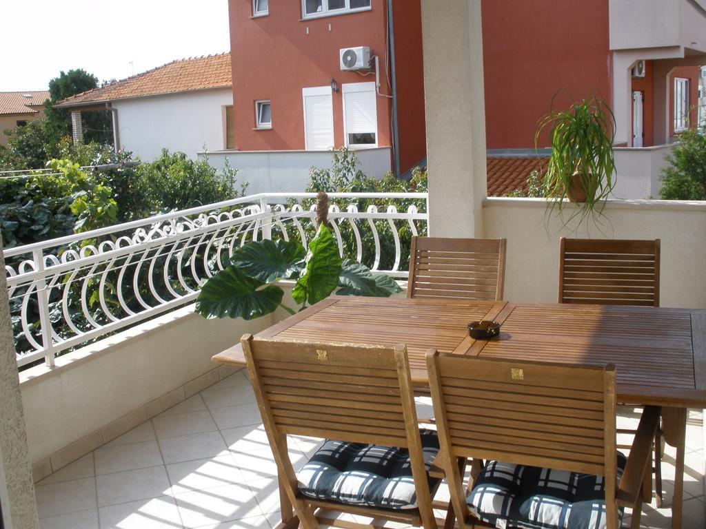 Family Apartments Suzi โรวีน ห้อง รูปภาพ
