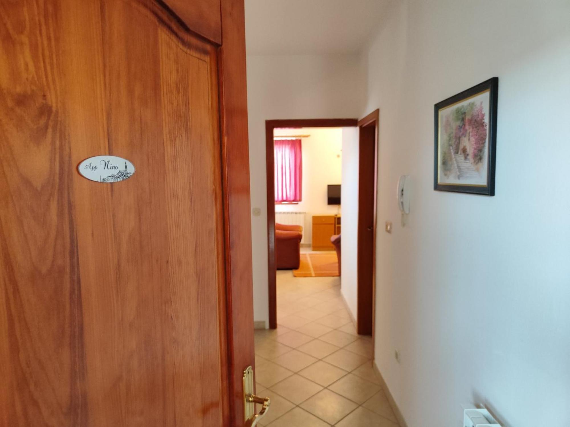 Family Apartments Suzi โรวีน ภายนอก รูปภาพ